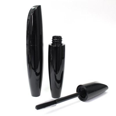 Brilliant black empty mascara tube with silicone brush